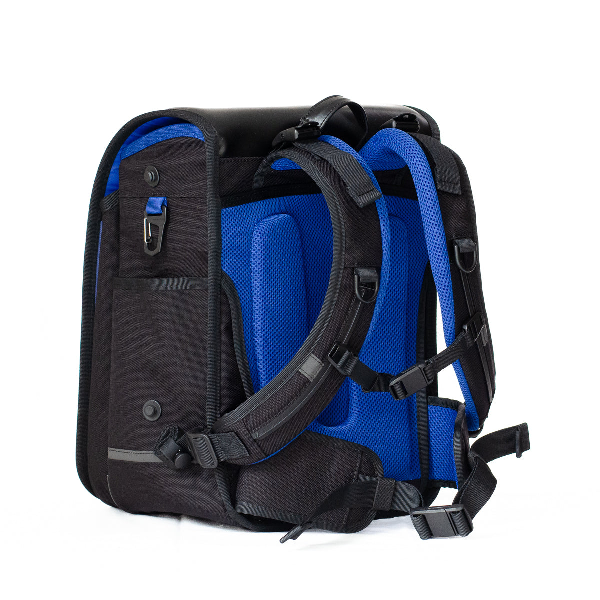 black-blue-3.jpg?v=1772602882